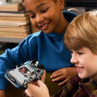 LEGO® Speed Champions 77256 Stroj času z filmu Návrat do budoucnosti (1)