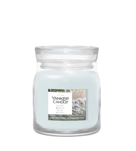 Yankee Candle Snow Kissed Pine Signature vonná svíčka 110 g