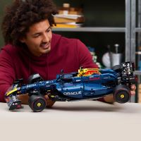 LEGO® Technic 42206 Auto Oracle Red Bull Racing RB20 F1 (4)